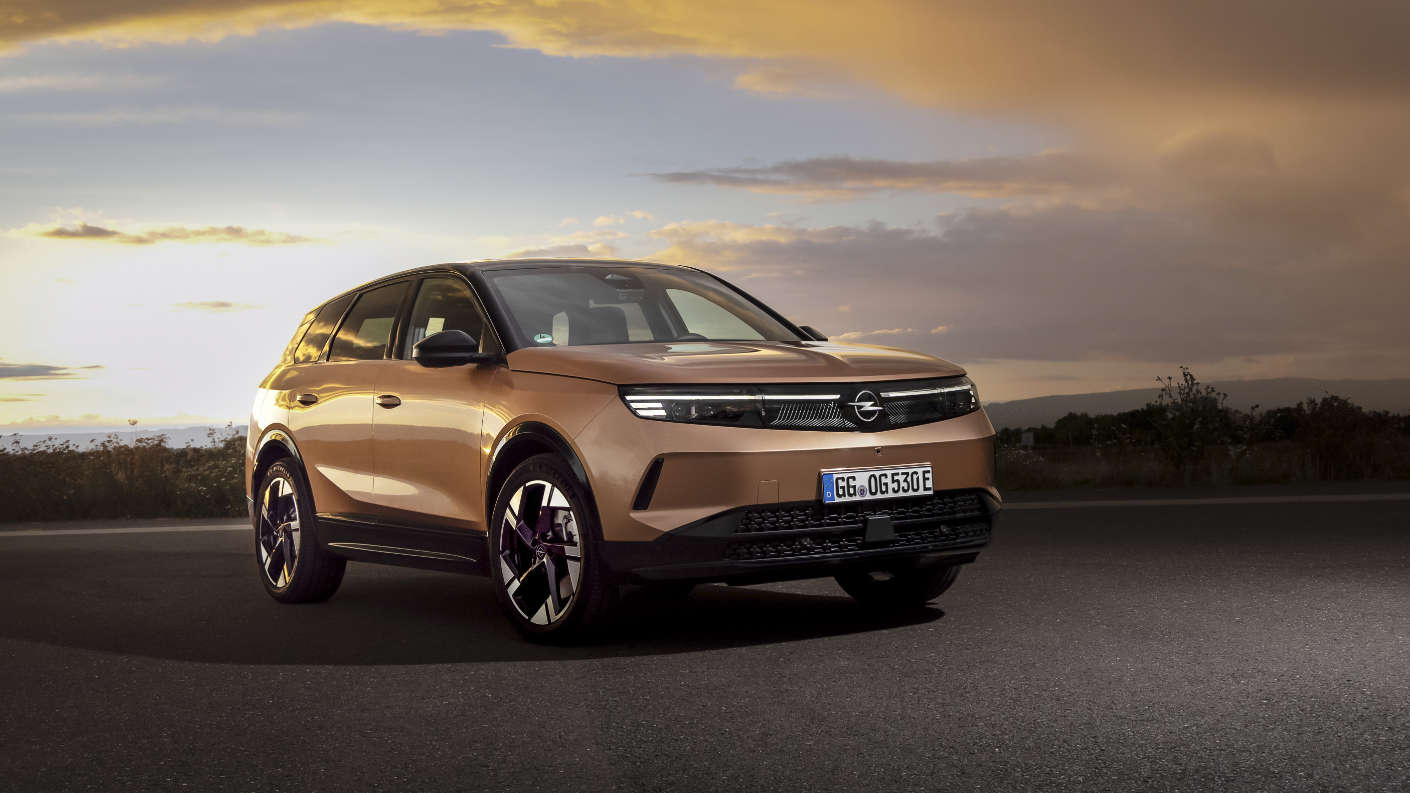 Грандіозна презентація Нового Opel Grandland: автомобілі вже в Україні, вже в салонах дилерів!