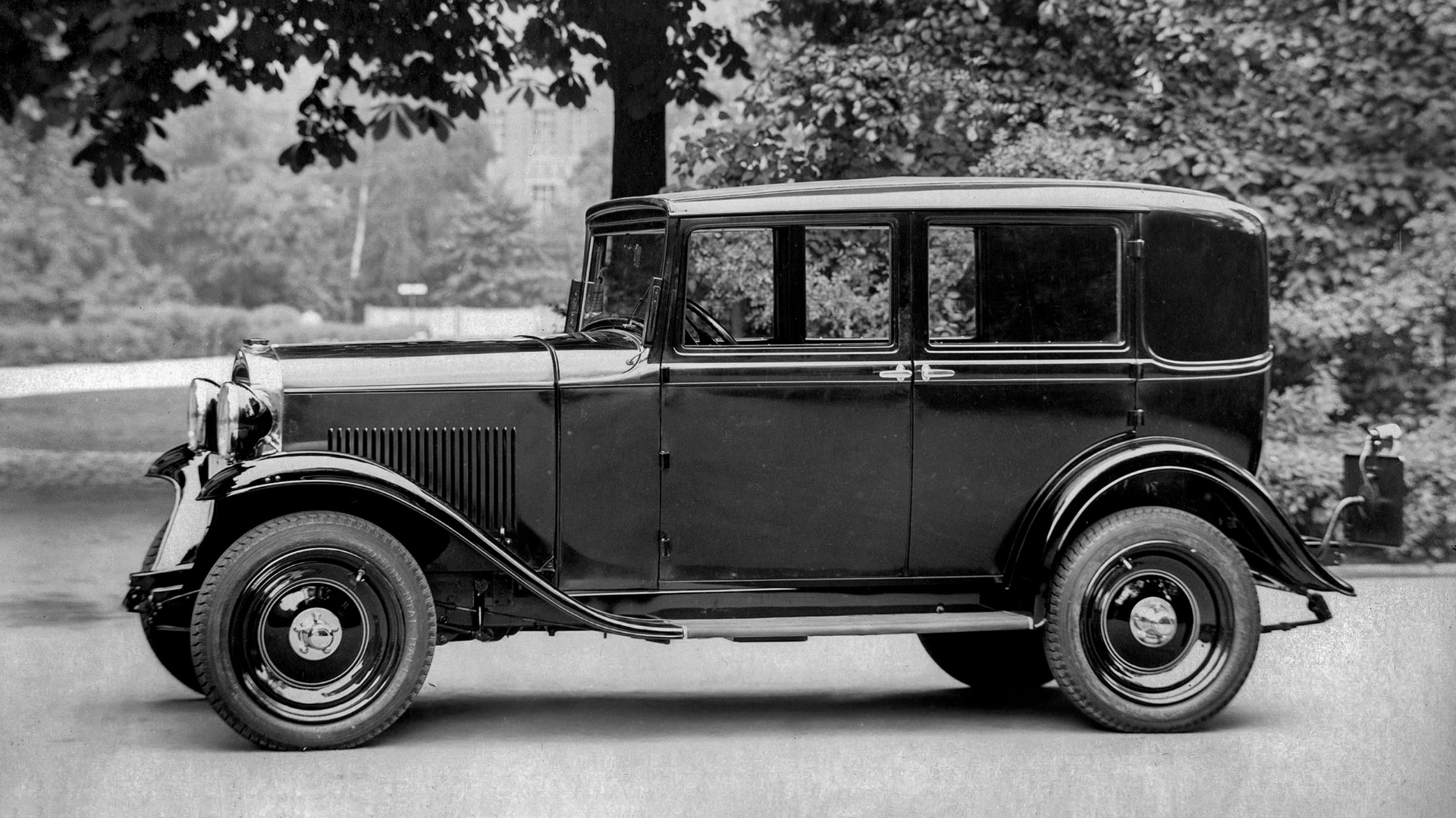 Автомобіль Opel 1,8 Litre зразка 1931 року