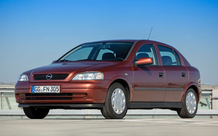 Opel Astra G, седан